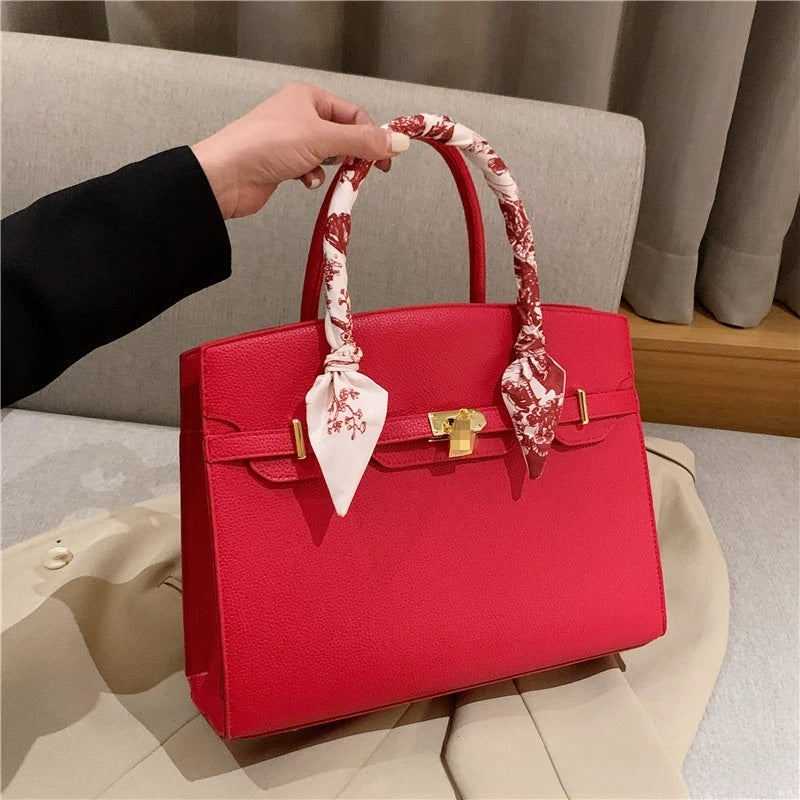 Women's Lock Detail Crossbody Bag with Litchi Pattern